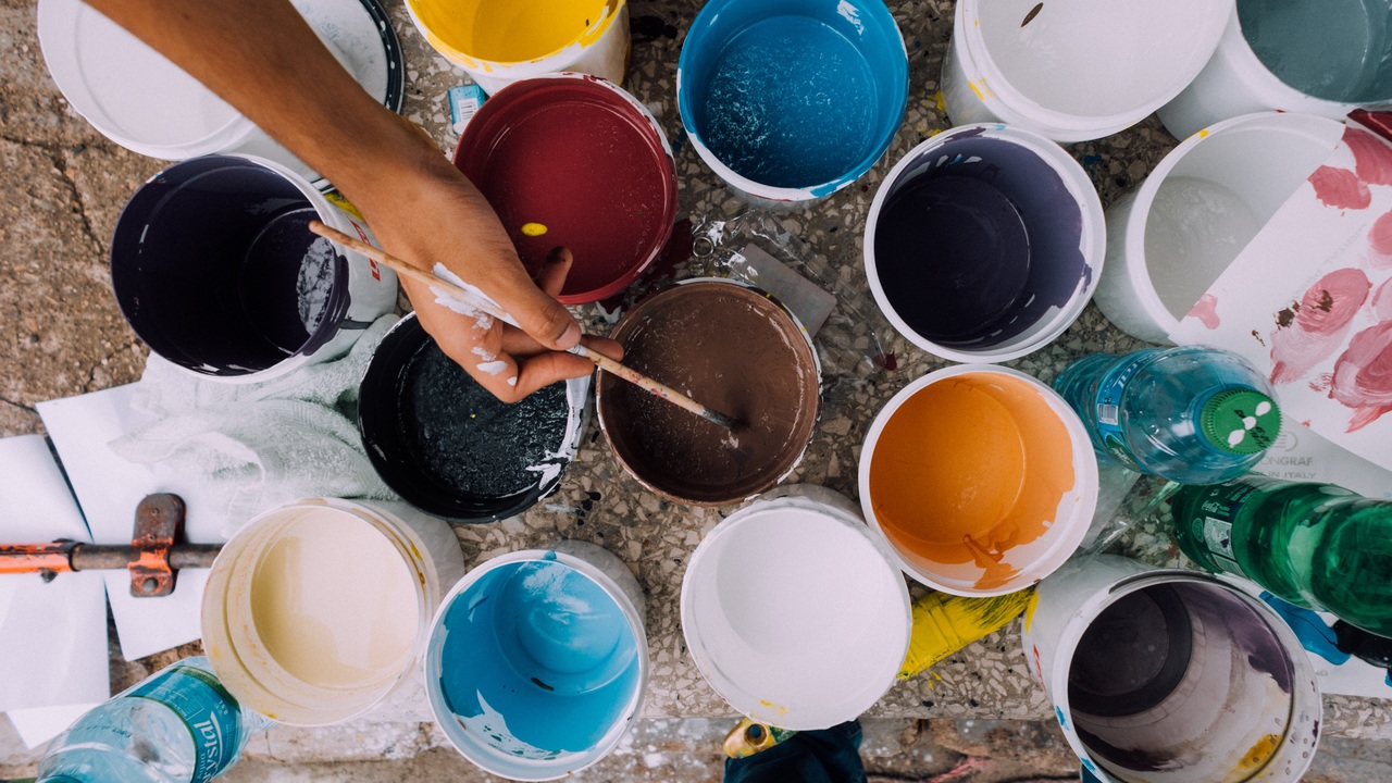 Peinture acrylique : toujours le meilleur choix ?